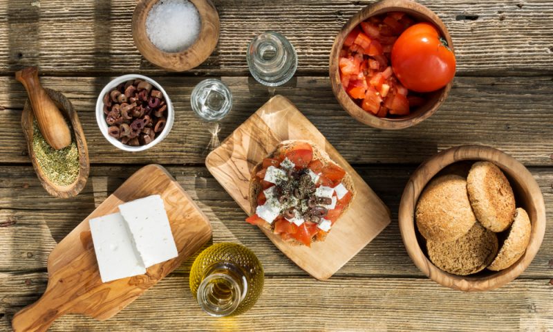 Dakos : The famous Cretan starter