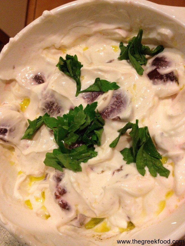 beetroot salad with yogurt