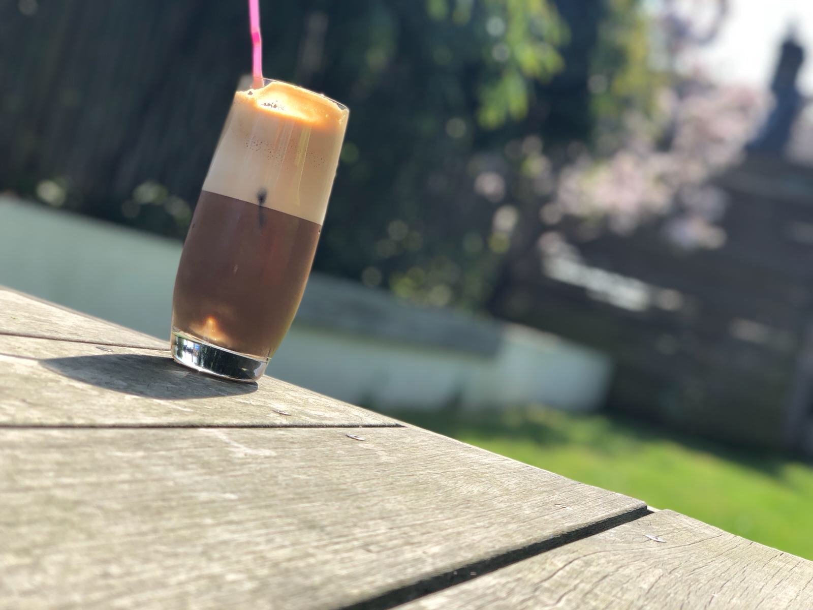 Frappe: How to make the Greek frozen coffe “Frappe”